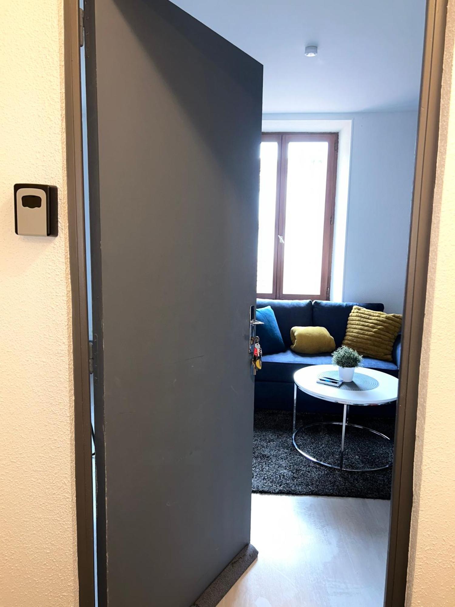 Studio De 30M² Hypercentre Tres Calme Montbeliard Exterior photo